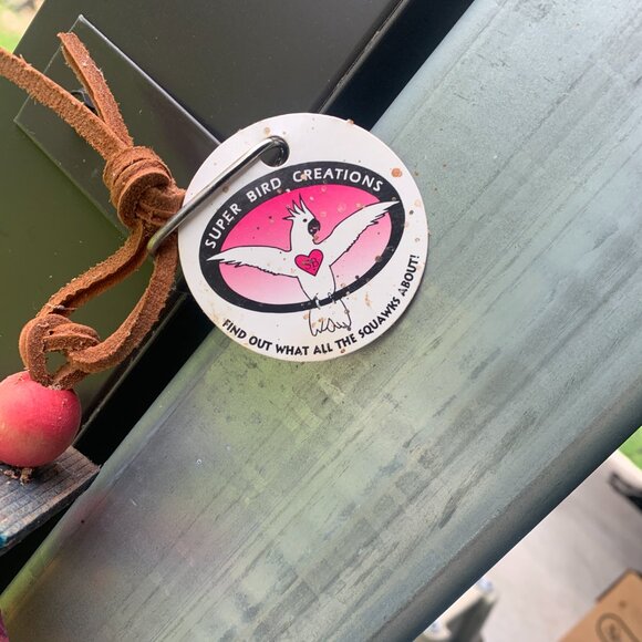 BIRD SUPPLIES - 3pc lot PARROT MACCAW, hanging cage toys, blocks, perch, bowl - Picture 8 of 13